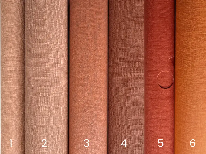 De terracotta en roest bruine kleurtinten van Kidzbrand Kinderkamer Decoraties